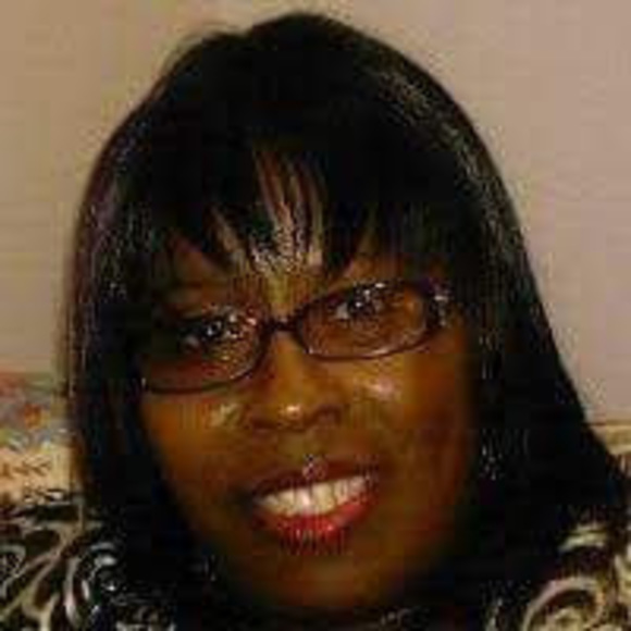 Meet your Posher, Leola - Picture 1 of 1
